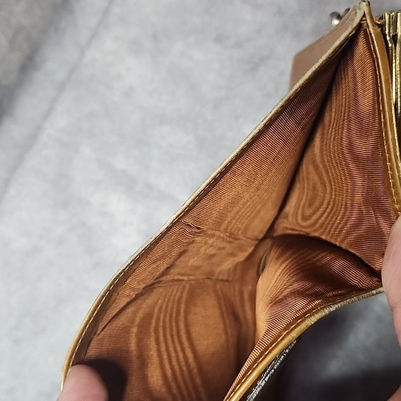 Celine Gold Doorknocker Mustard Yellow Kisslock Compact Snap Wallet - Picture 10 of 10